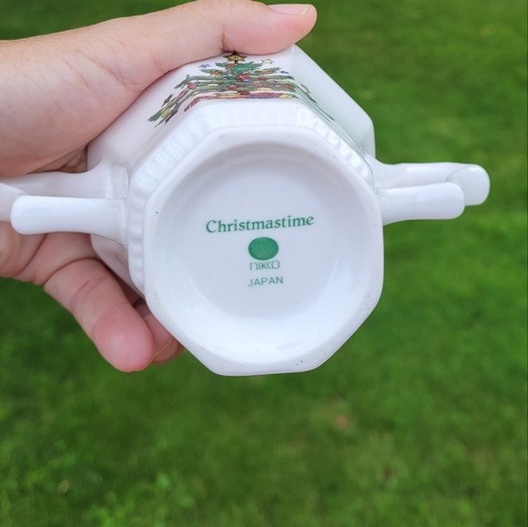 Nikko | Christmastime Collection sugar & creamer set - Picture 11 of 13